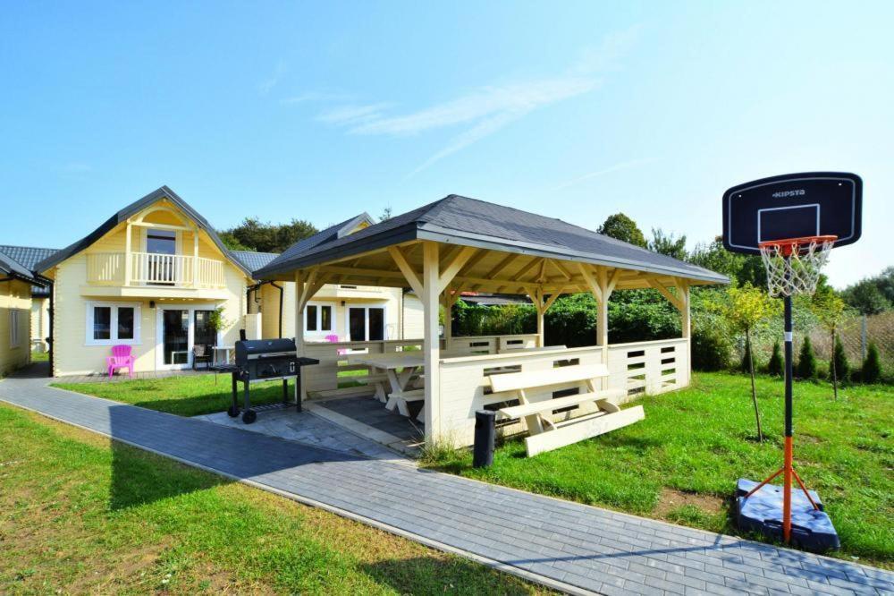 Holiday Resort, Ustronie Morskie Luaran gambar