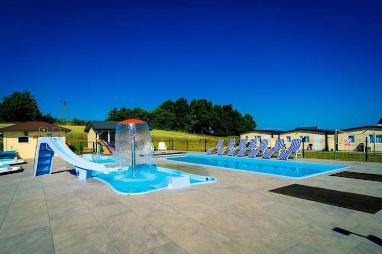 Holiday Resort, Ustronie Morskie Luaran gambar